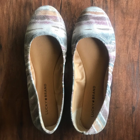 Lucky Brand Shoes - Luck Brand size 8 flats Lucky Brand Shoes - Luck Brand size 8 flats